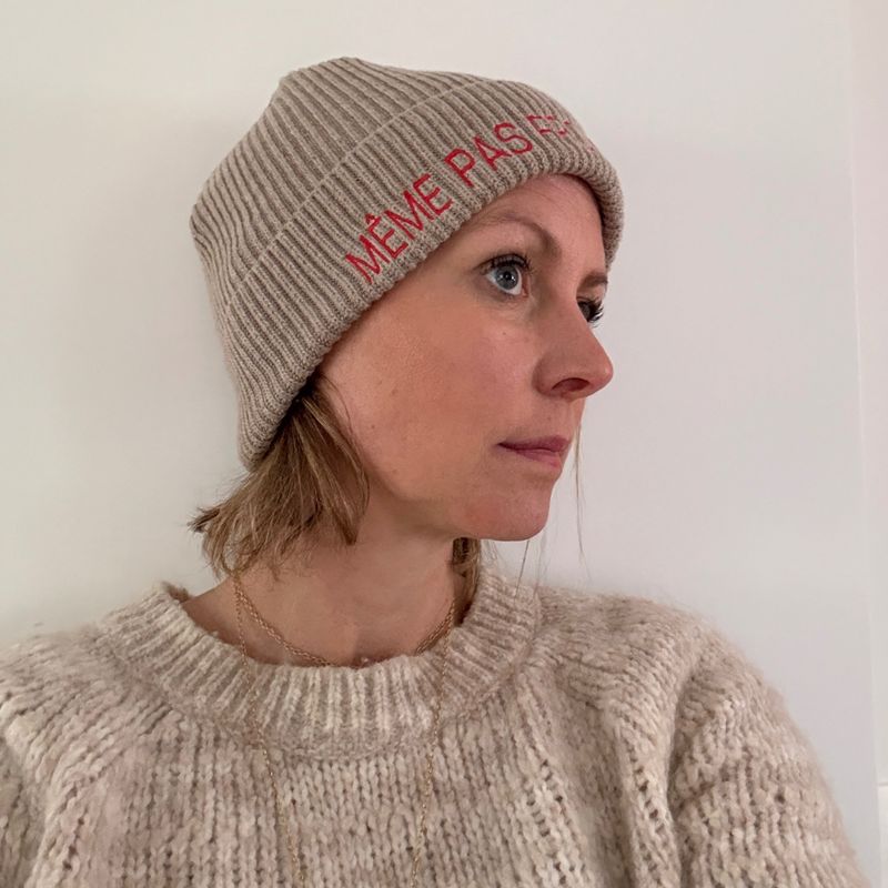 BONNET BRODÉ MÊME PAS FROID
