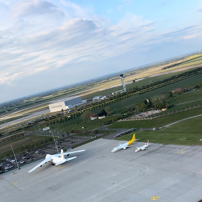 Rundflug über Leipzig und den Flughafen Leipzig/Halle ab Dessau