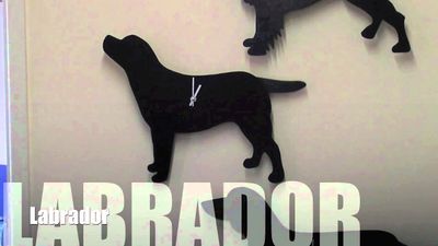 Wijzerklok Zwarte Labrador