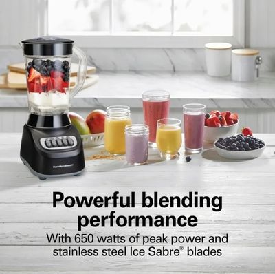 Portable countertop smothie blender with plastic and chooper
