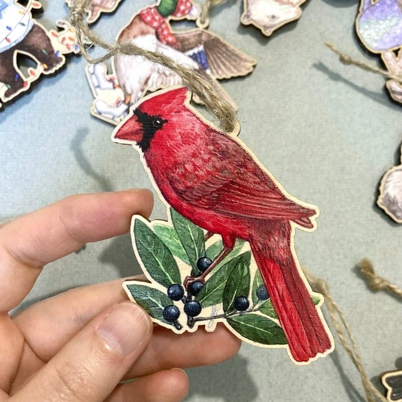 Wooden Ornament, Design: Northern Cardinal