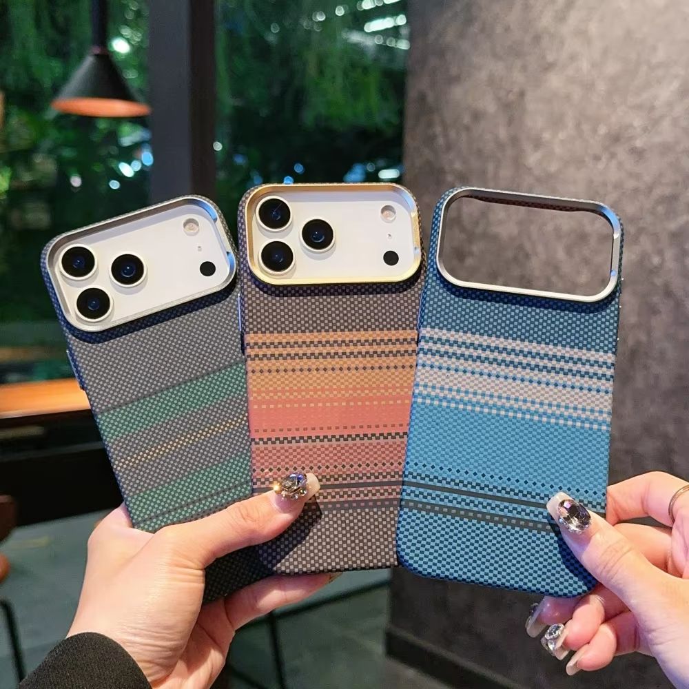 Trendy Carbon Fibre Relief MagSafe Phone Case for iPhone 17 13 14 16 Pro Max 15pro 12 Wireless Charging Hard PC Shockproof Cover