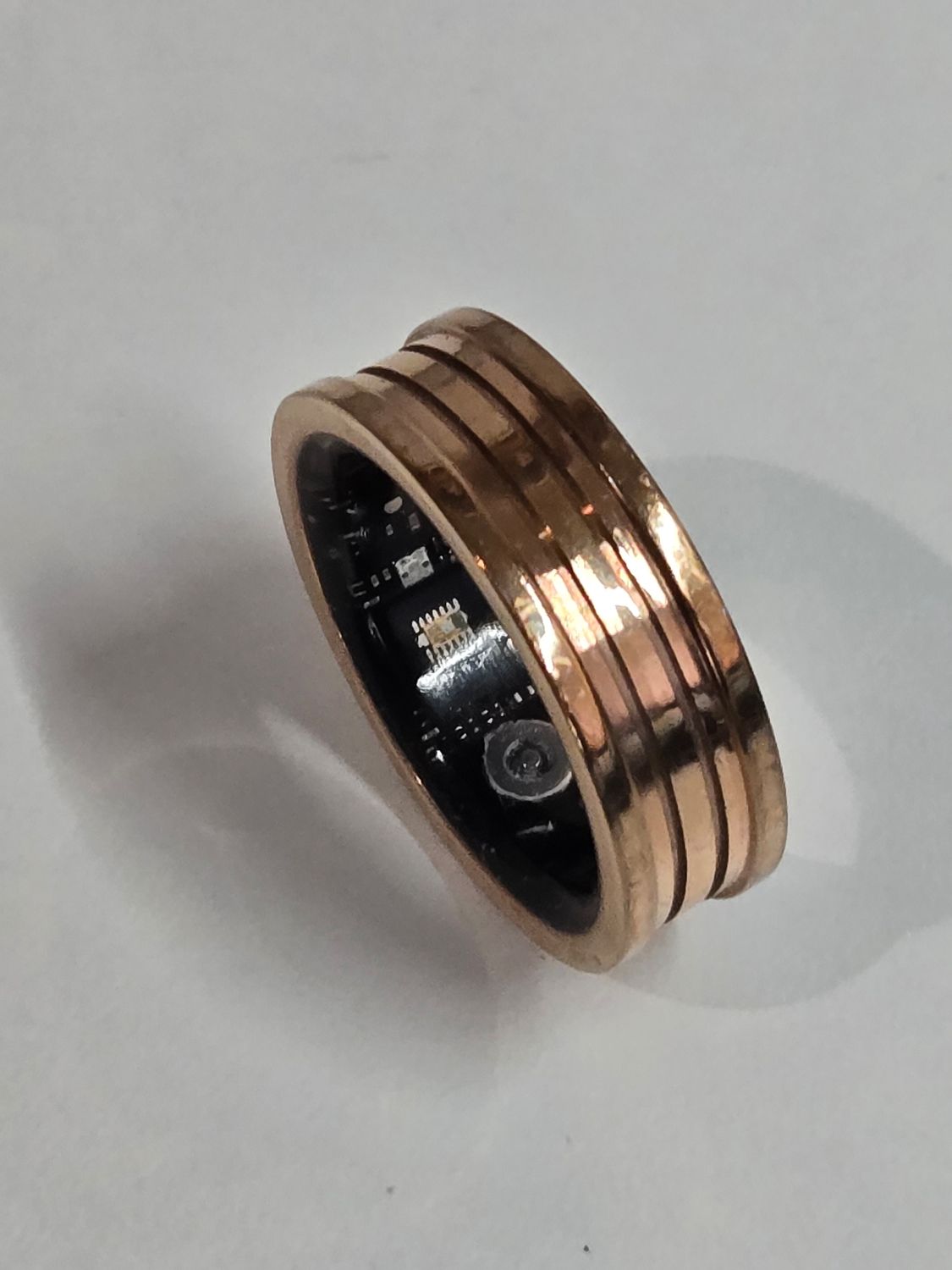 gold striped smart ring