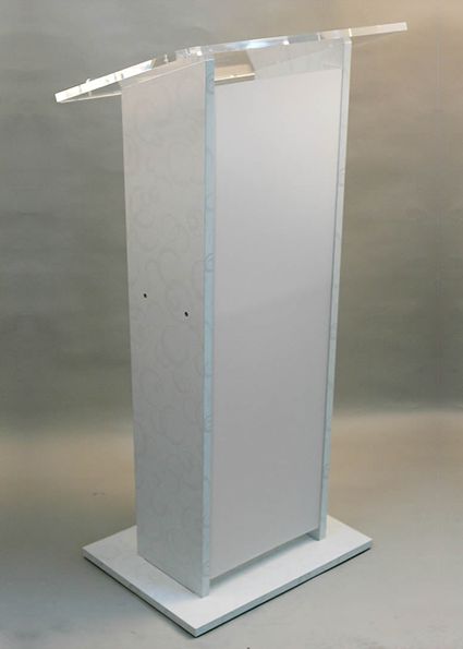 Atril blanco de madera