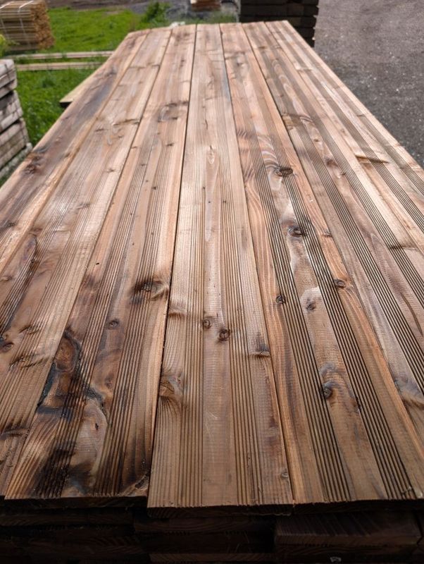 Lame de terrasse douglas 25x140 L3m traité choix 1