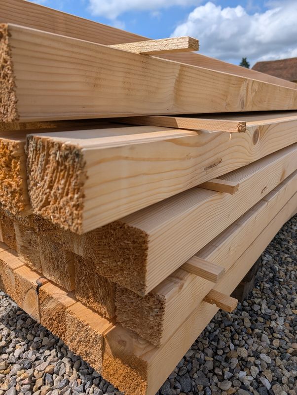 Poteau carré 9X9 cm L5 m sapin/épicéa