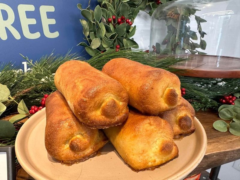 Fully GF BOX of Pepperoni Rolls FOR SHIPPING