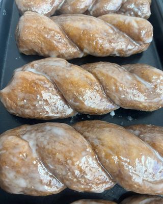 GFDF Yeast Glazed Twist FOR FRIDAY PICK UP