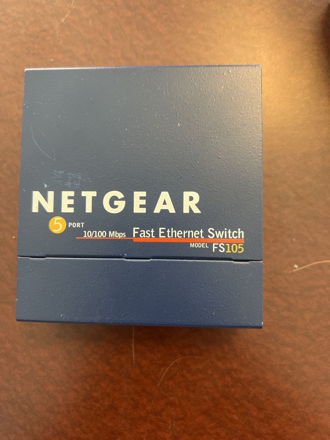 Netgear prosafe 5-port 10/100 Desktop Switch FS105 (USED &amp; untested)