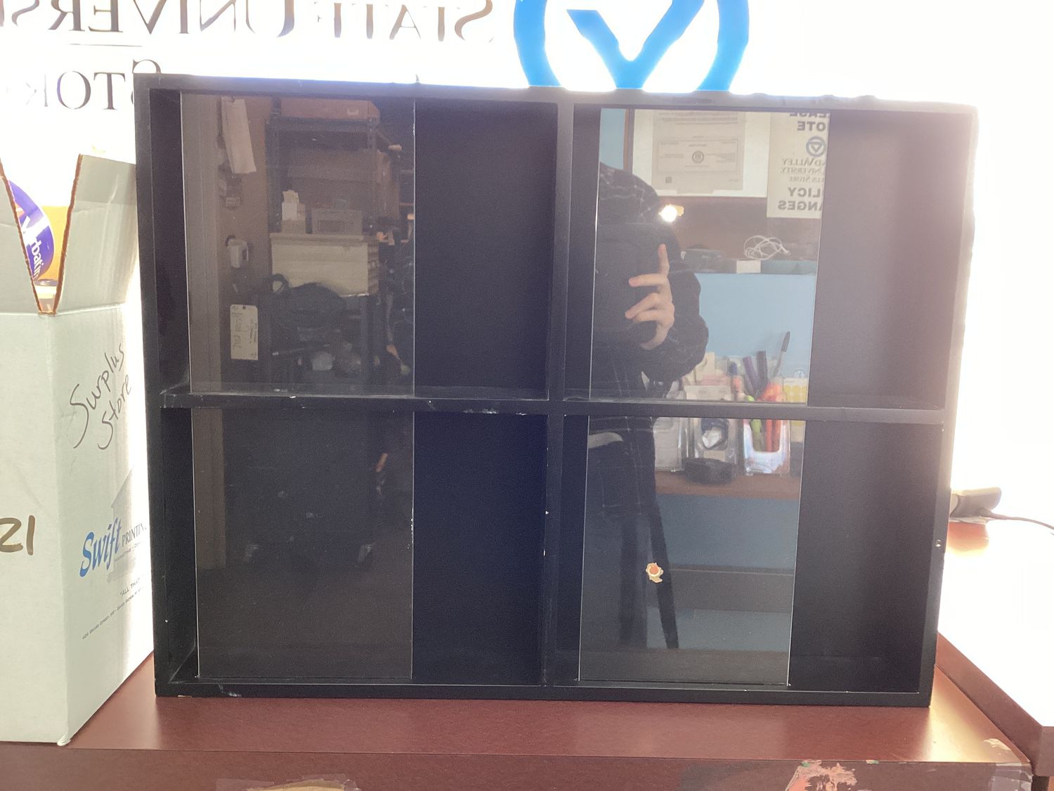 Shelf with glass panes