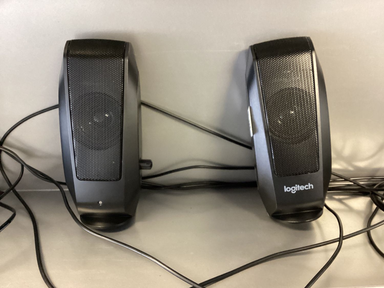Small black speakers (untested)