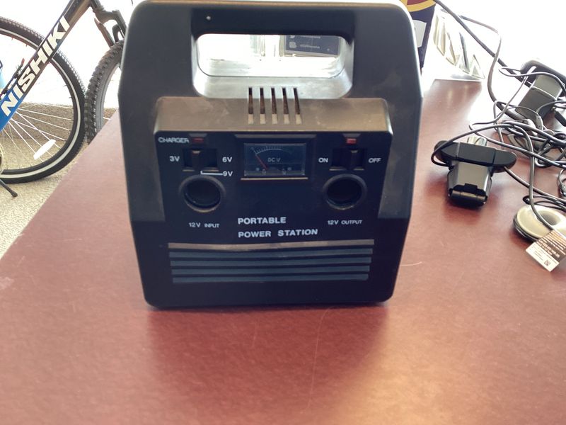Portable power station