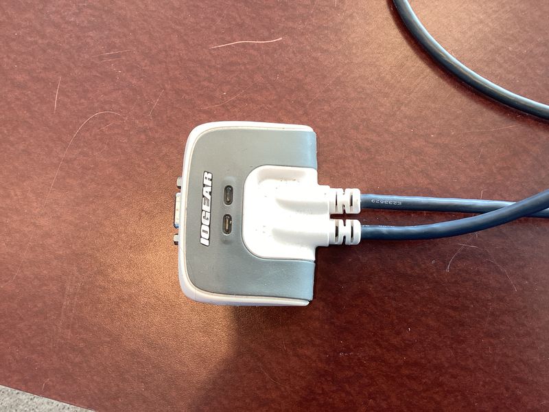 Iogear cord adaptor