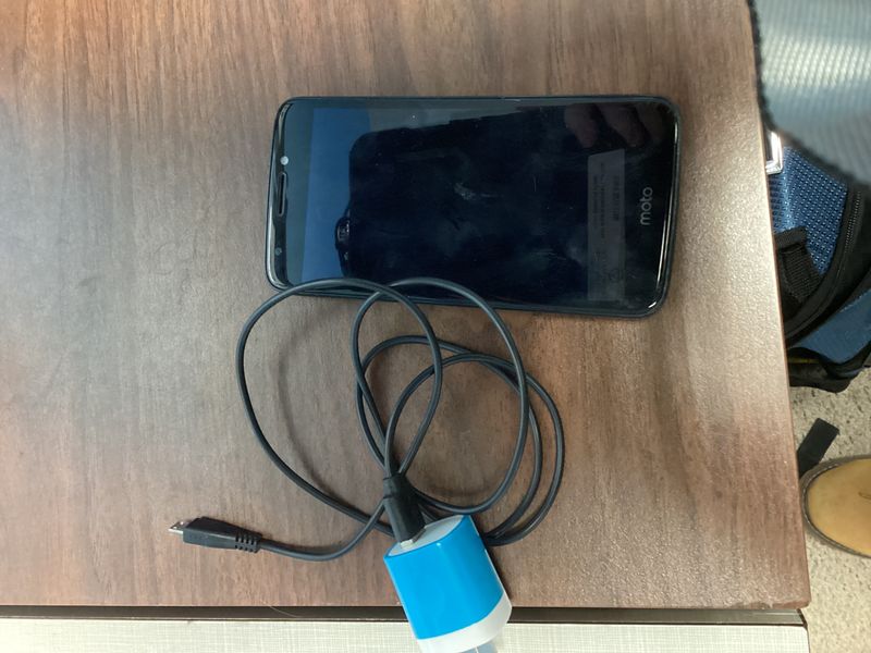 Motorola moto E4 (with charger)