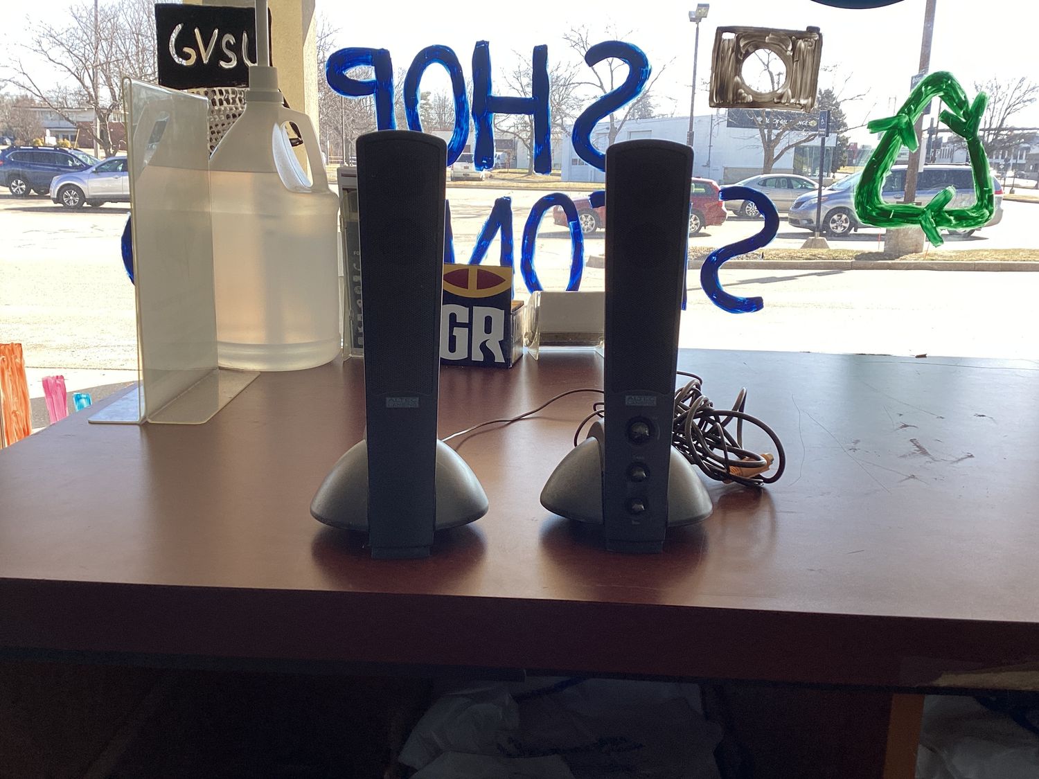 Altec small tower speakers