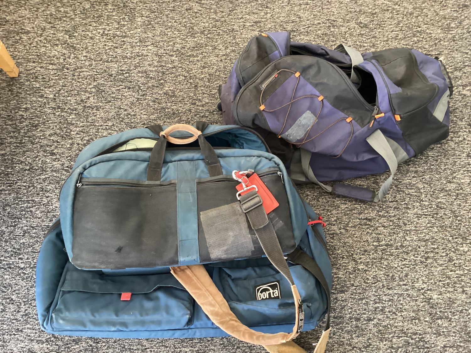 Large travel bag