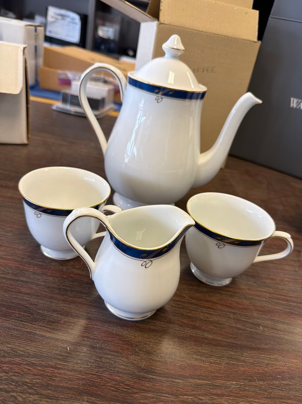 Nikko Coffee Pot Set