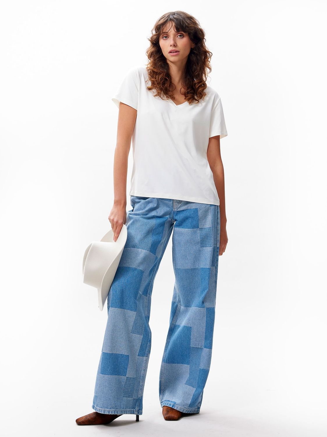 Tshirt with Vneck
