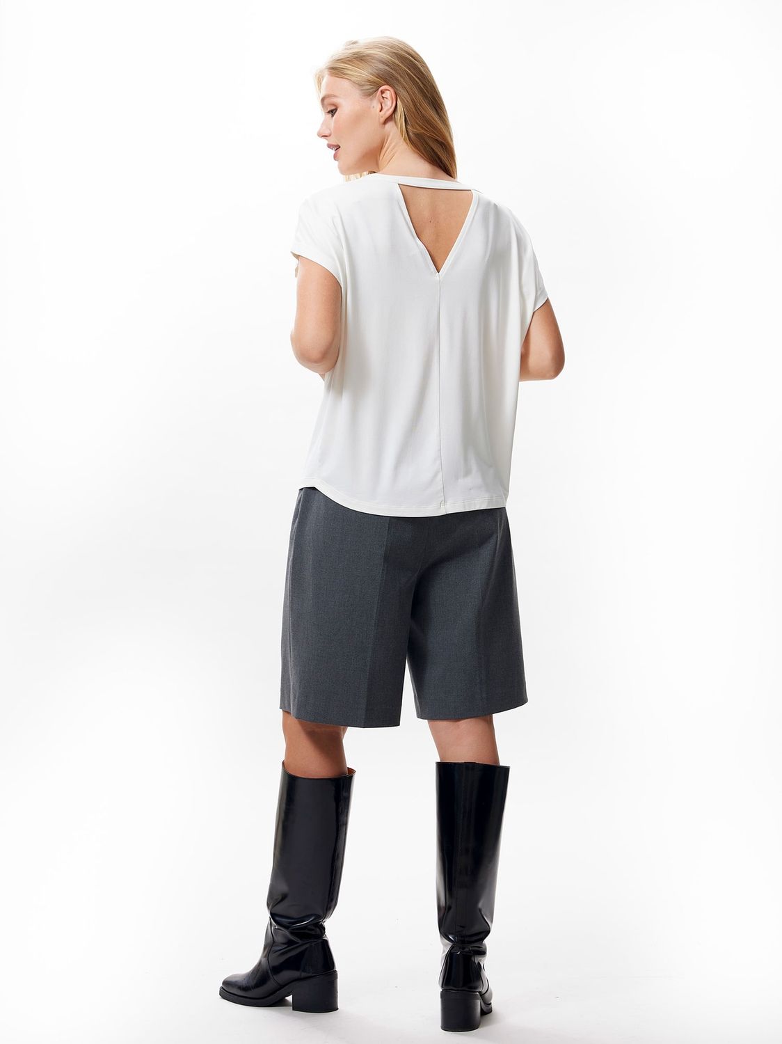 Tshirt with open back detail