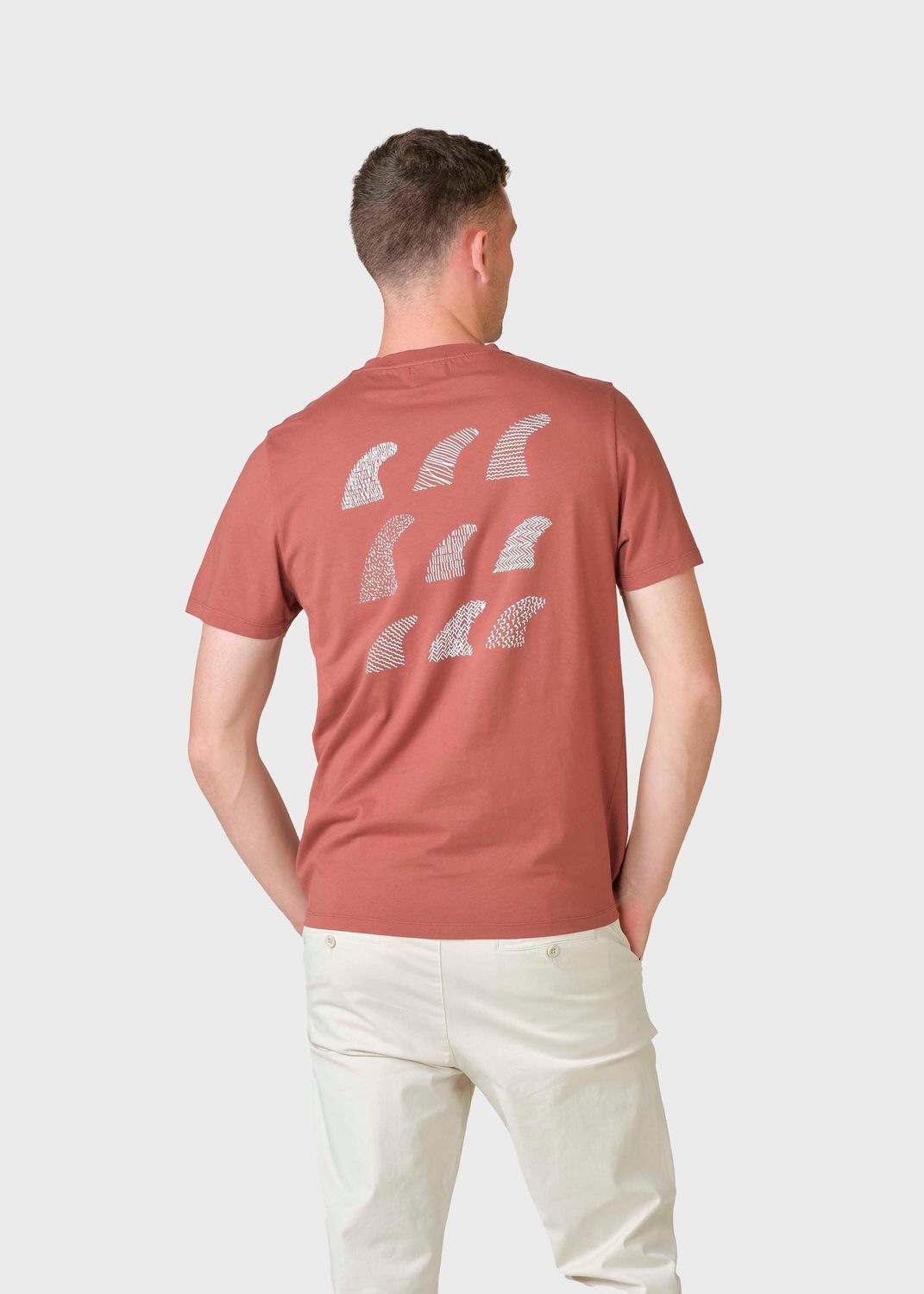 Seven tee