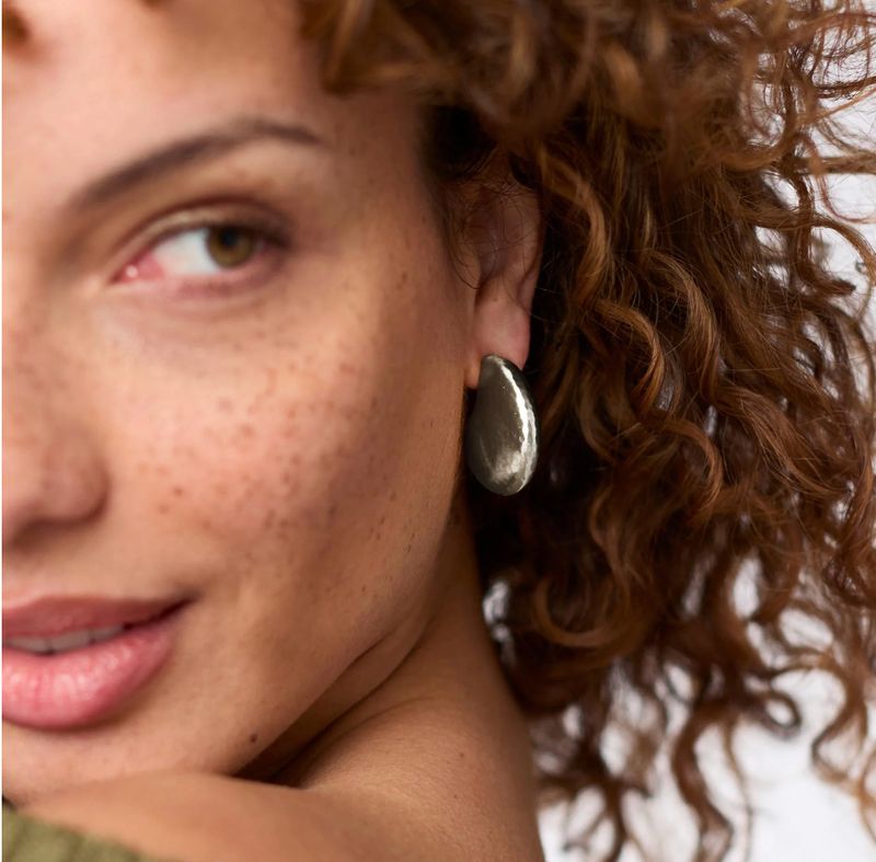 Solara Hoop Silver Medium