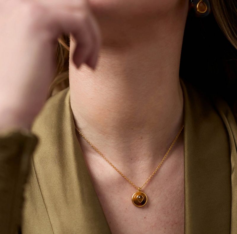 Carnaby Delicate Necklace- Acrylic Tortoise Shell
