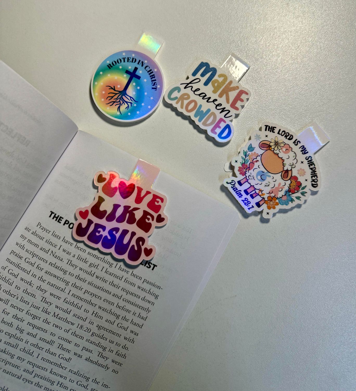 Magnetic bookmarks