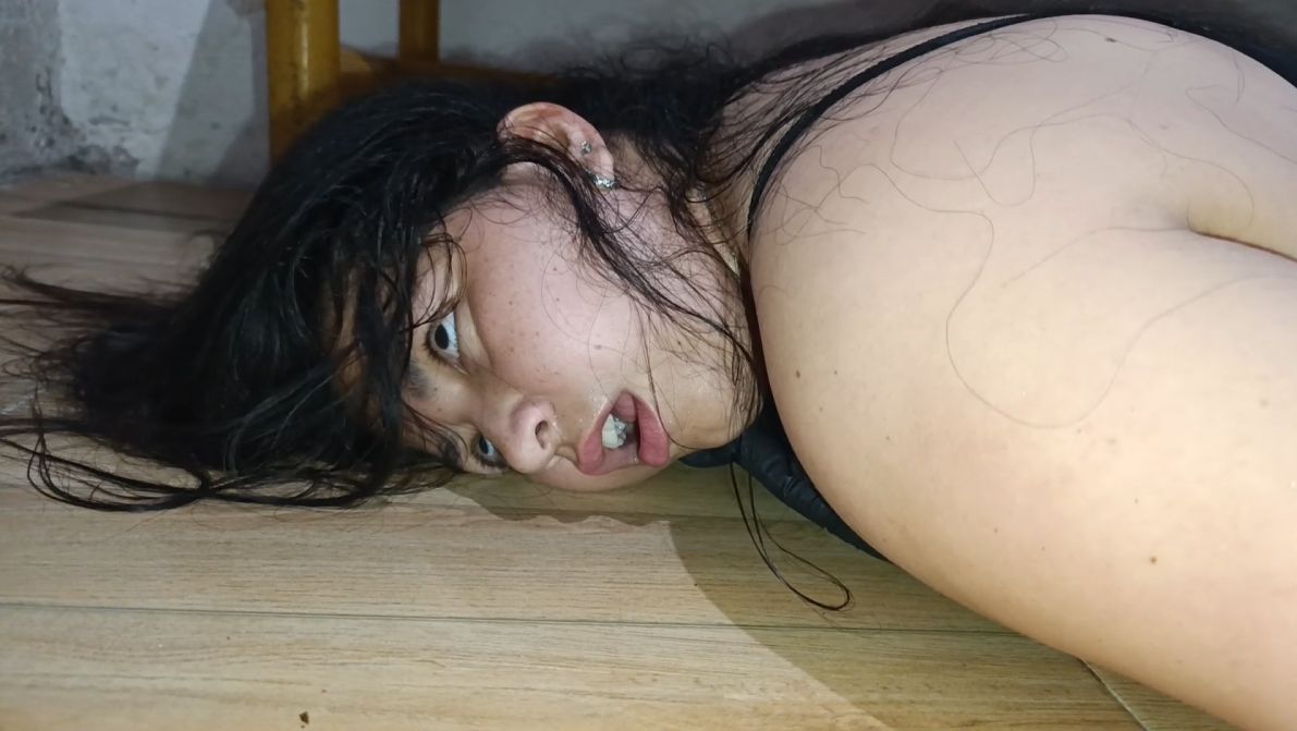 Maleena is strangled by ghosts