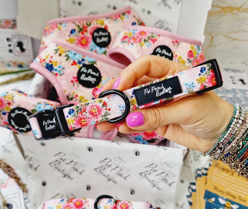 Pet Pooch Boutique Cottage Floral Dog Collar: Small & Medium