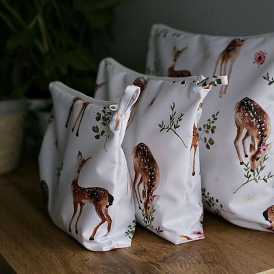 Reistassen Fawns