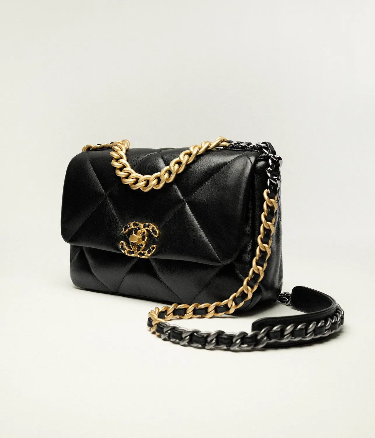 Borsa Chanel 19