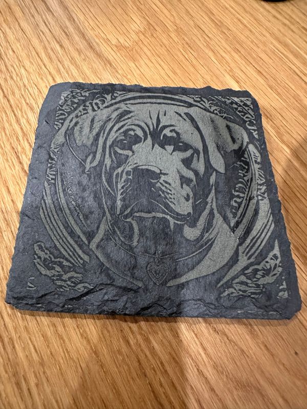 Untersetzer aus Schiefer mit Rottweiler Motiv (6er Set)
