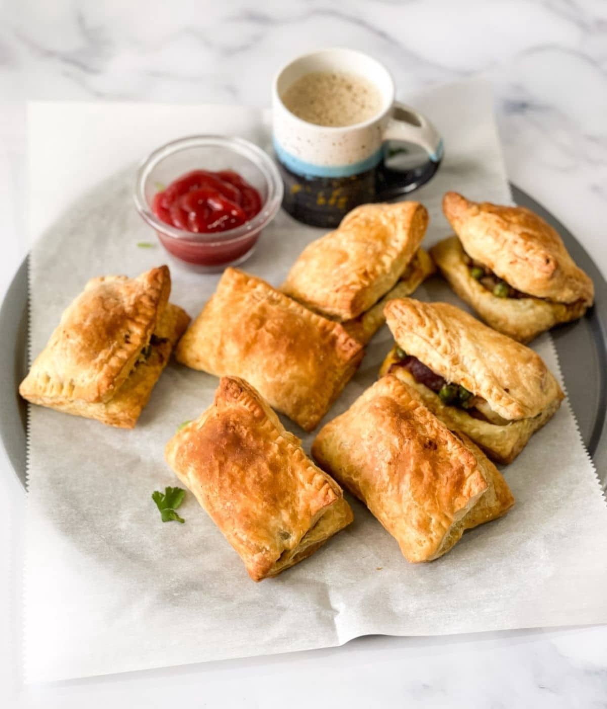 Paneer Puff Special Combo