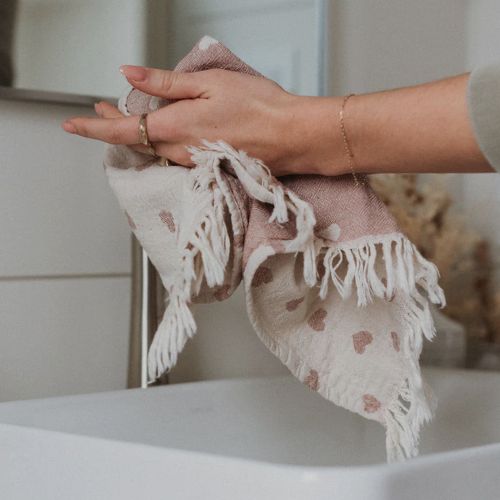 Hand Towel - Heart