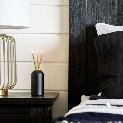 Wylie Vase - Black