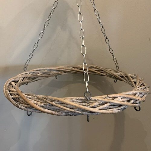 Wreath with Chains