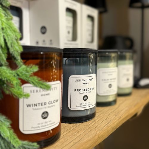 20oz Scented Candle ~ Frosted Fir