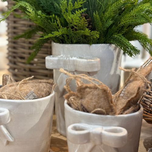 Stoneware Bow Pot S