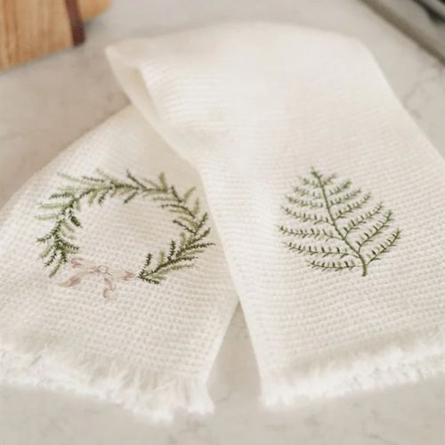 Set/2 Hand Towels - Frond &amp; Wreath