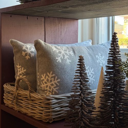 16X24 Snowflakes Cushion