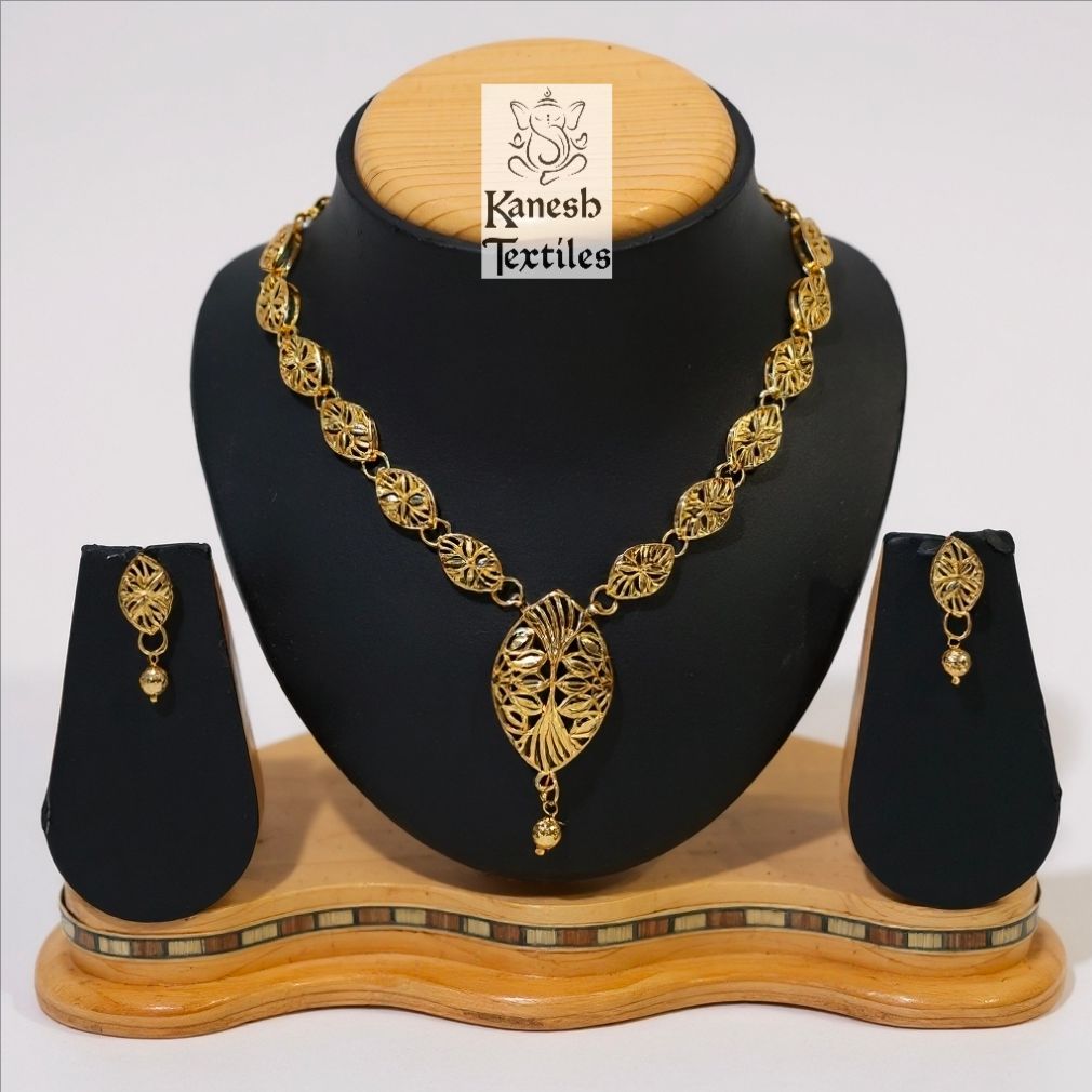 Gold Plated Necklace Set - Rina