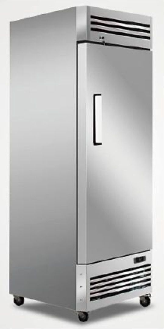 Reach In 27&quot;, Solid One Door - Freezer