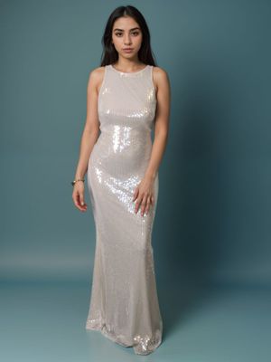 Robe longue en sequins