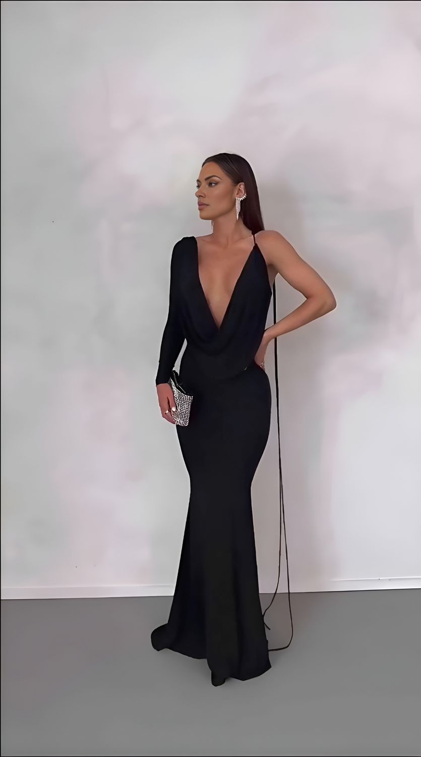 Robe noir asymétrique à manche unique