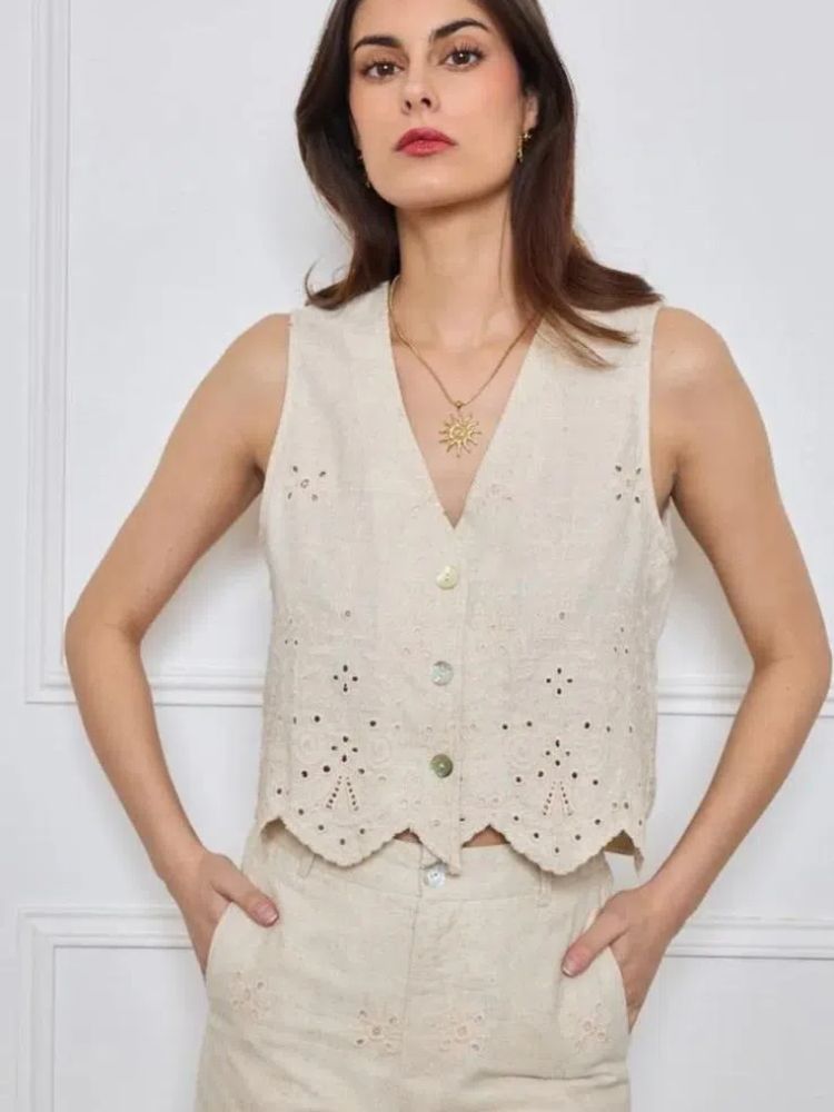Gilet en lin brodé