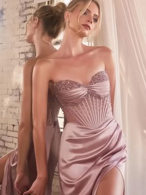 Robe bustier rose poudré satinée