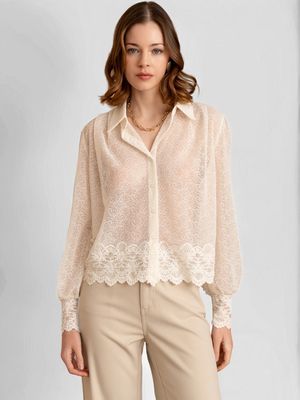 Chemise en dentelle