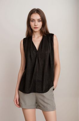 Top drapé noir