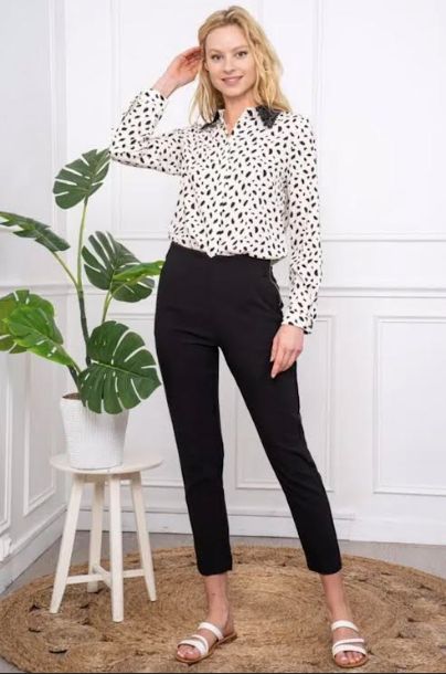 Pantalon noir coupe ajustée