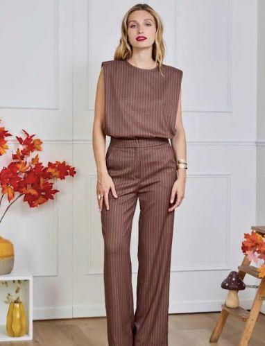 Ensemble tailleur à fines rayures